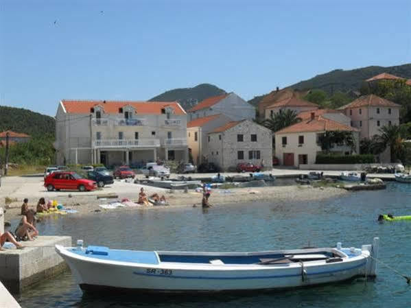 Villa Menalo Hodilje Exterior photo